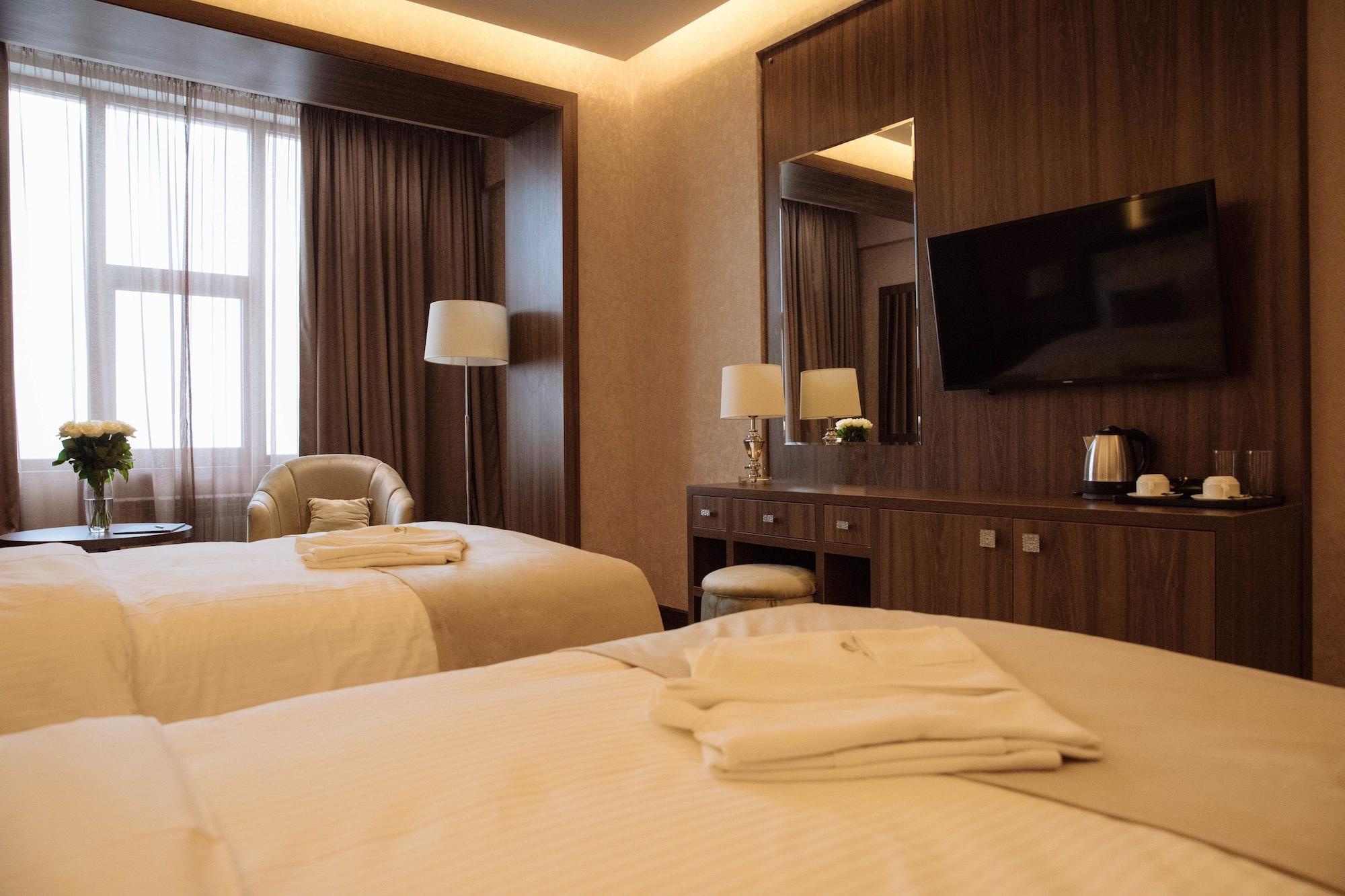 Garden Park Inn Алма Ата Екстериор снимка