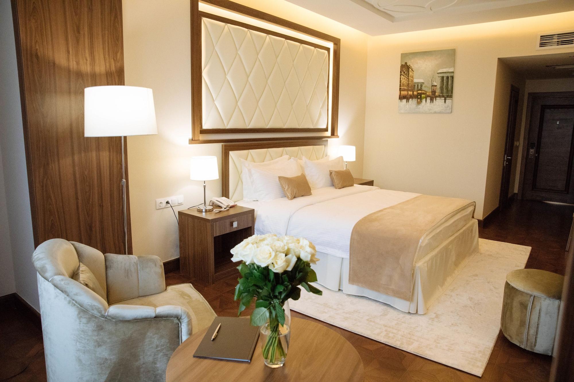 Garden Park Inn Алма Ата Екстериор снимка