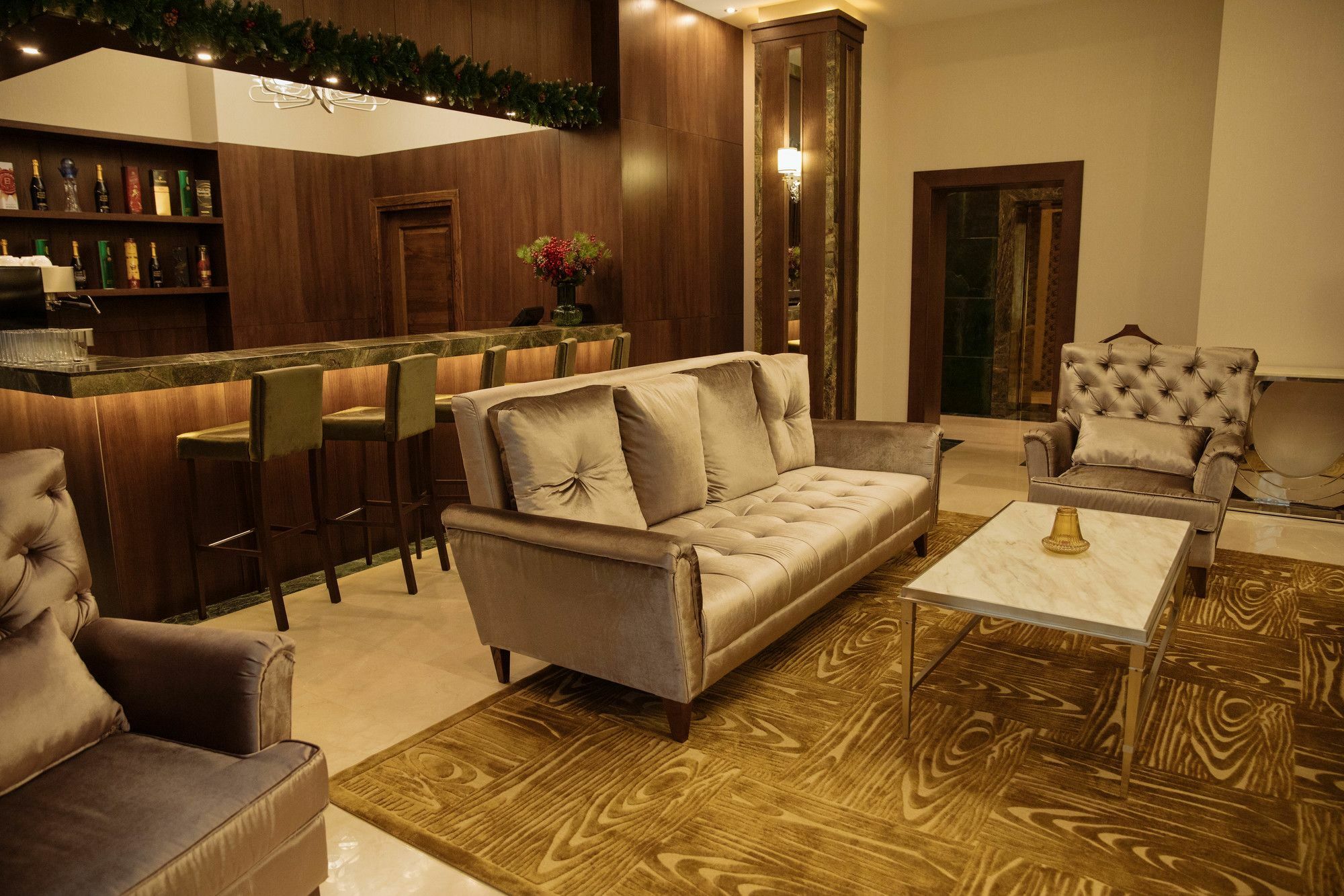 Garden Park Inn Алма Ата Екстериор снимка