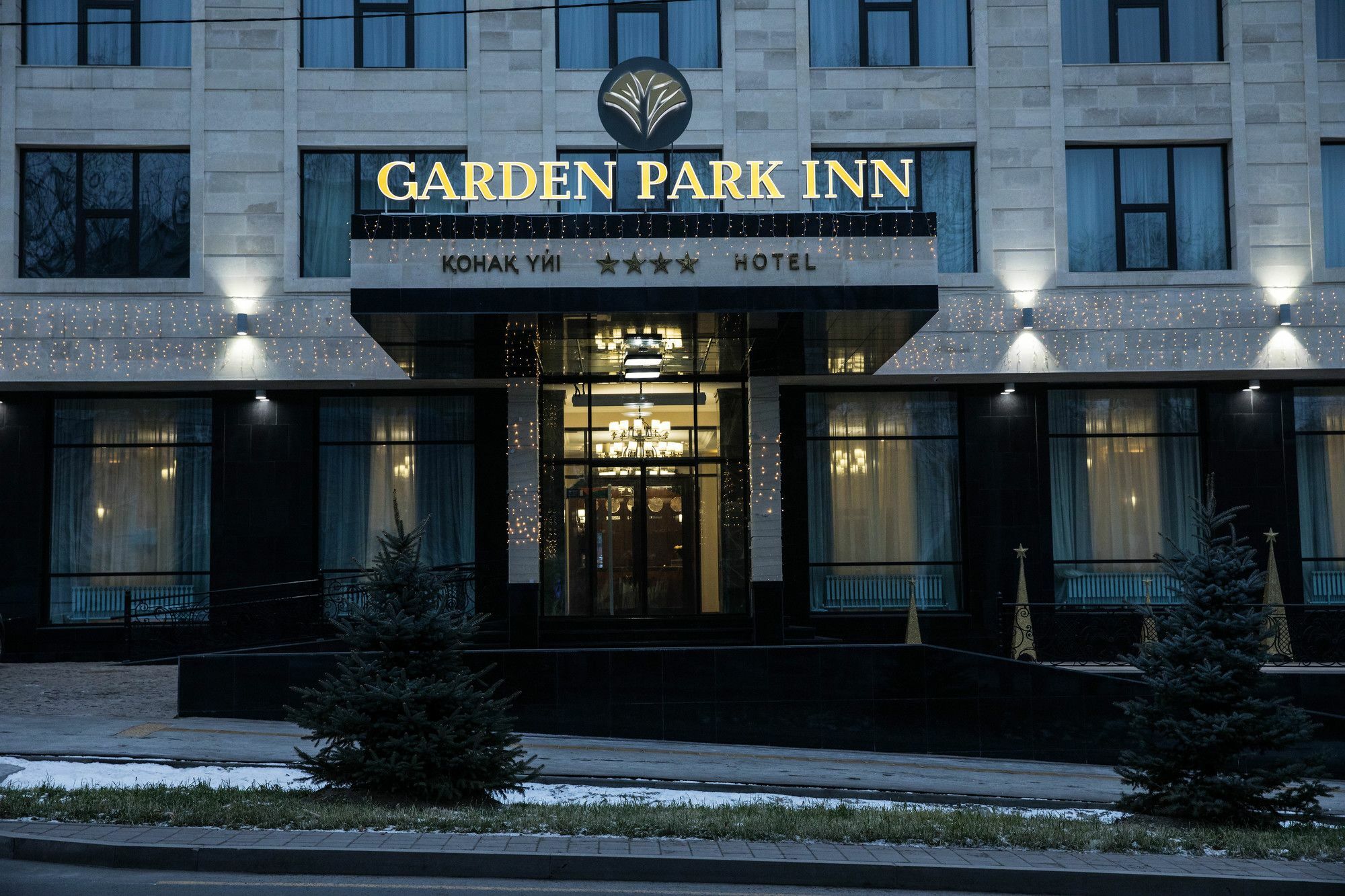Garden Park Inn Алма Ата Екстериор снимка