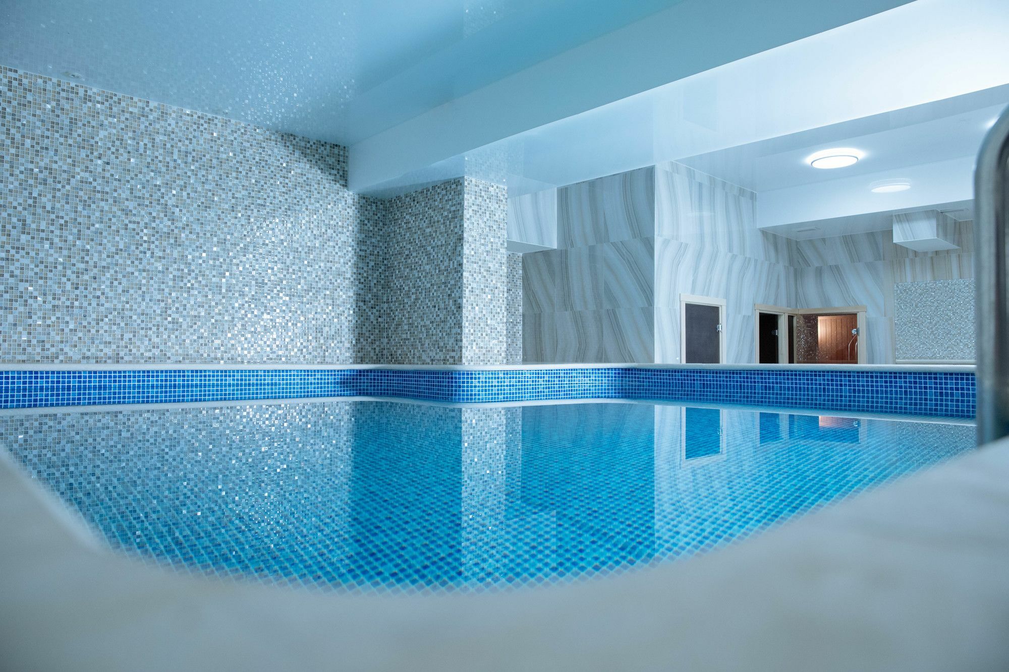 Garden Park Inn Алма Ата Екстериор снимка