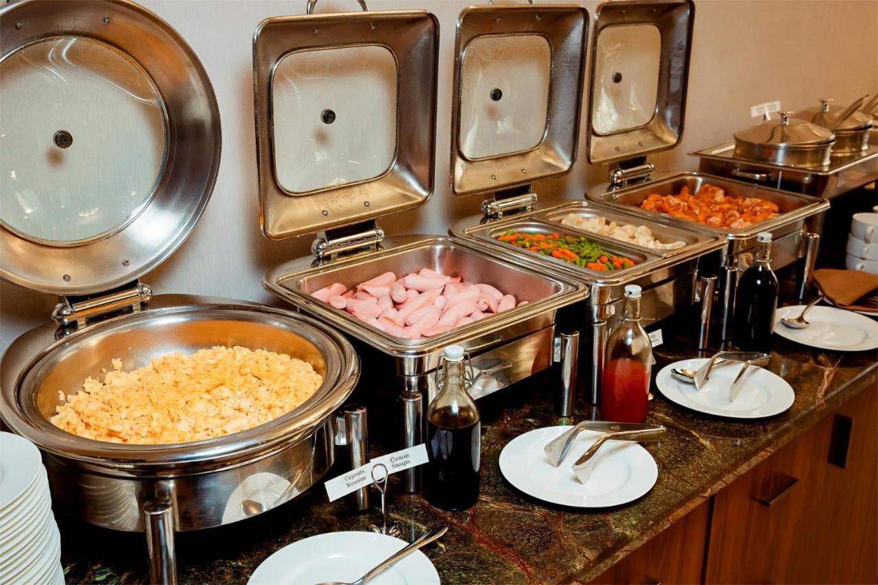 Garden Park Inn Алма Ата Екстериор снимка
